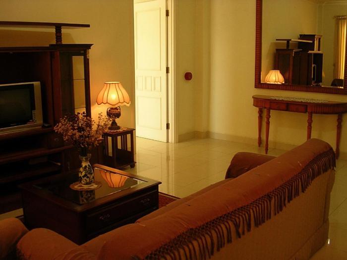 Margot Apartment Pondok Indah 雅加达 外观 照片